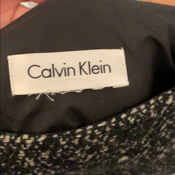 Black and white wool skirt - Picture 4 of 4